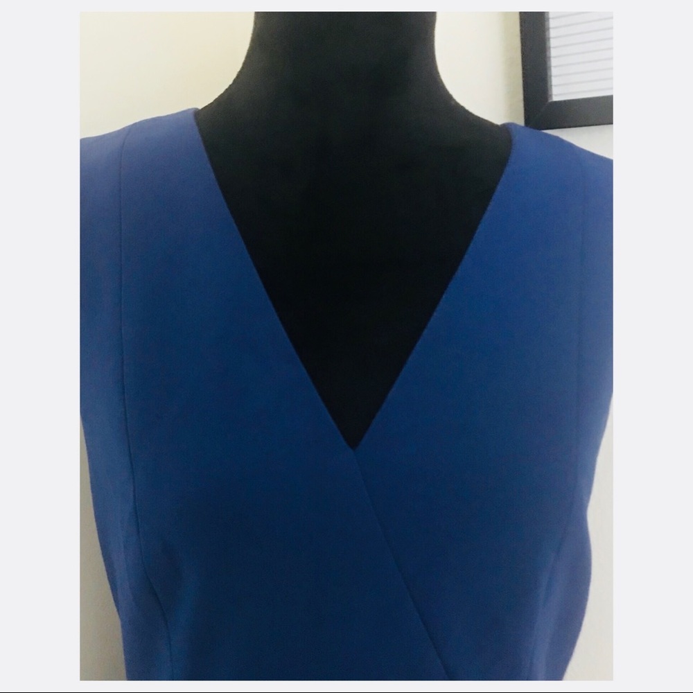 💥6HR SALE💥 ALICE + OLIVIA NAVY SIDE-ZIP DRESS - Picture 3 of 7